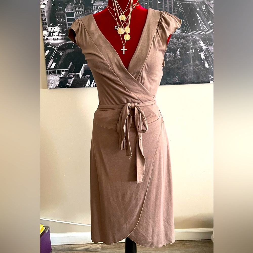 🚨Brunch Wrap Dress 🌹